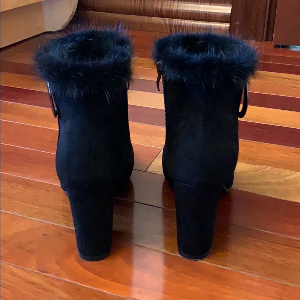 Black booties - Picture 3 of 3